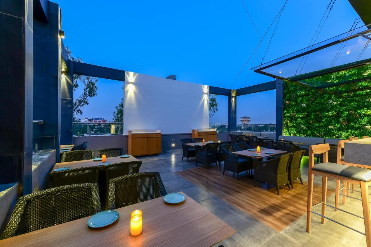 Citrus Hotel โกลฮาปูร์ ภายนอก รูปภาพ