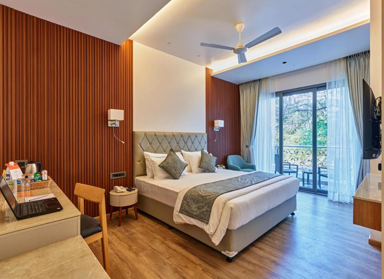 Citrus Hotel โกลฮาปูร์ ภายนอก รูปภาพ