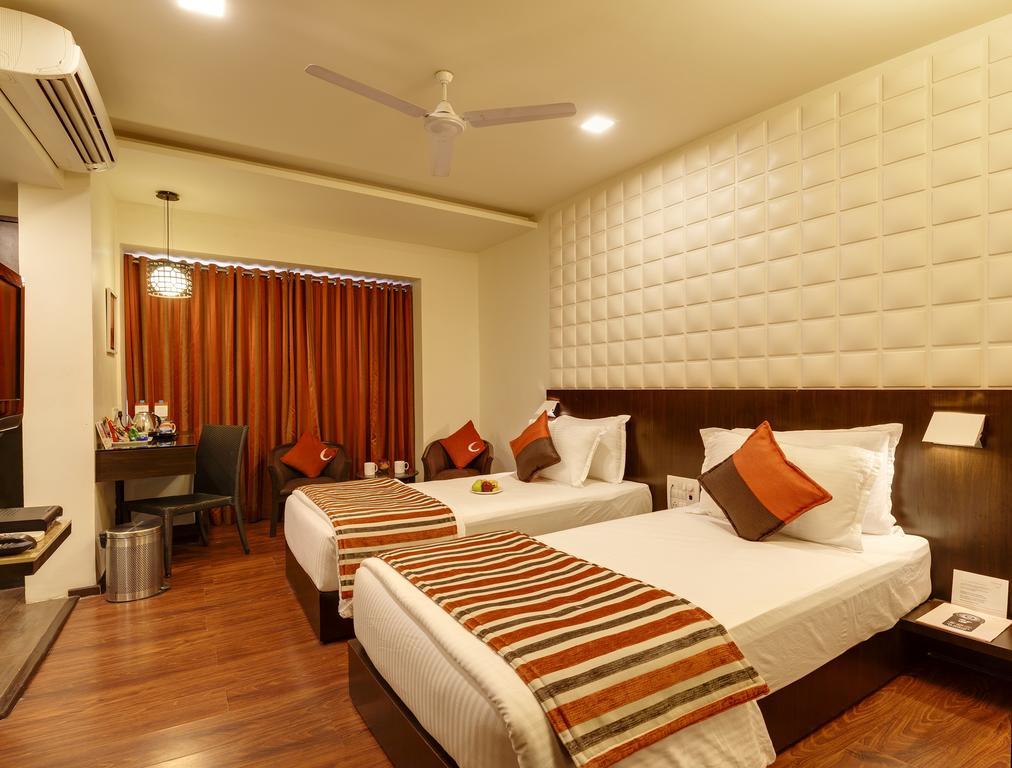 Citrus Hotel โกลฮาปูร์ ภายนอก รูปภาพ