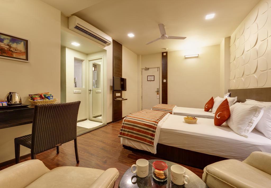 Citrus Hotel โกลฮาปูร์ ภายนอก รูปภาพ