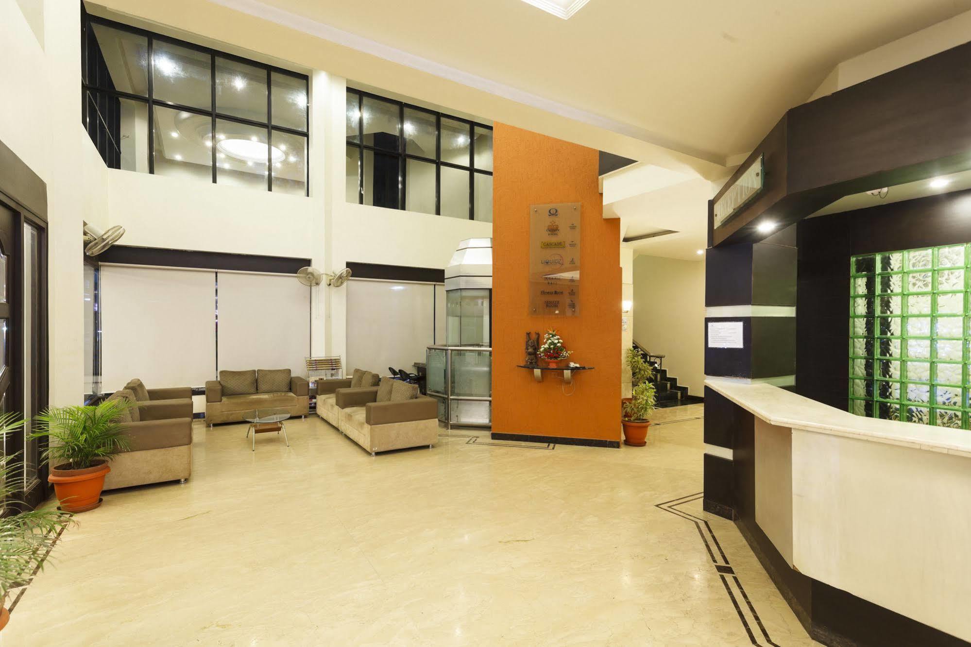 Citrus Hotel โกลฮาปูร์ ภายนอก รูปภาพ