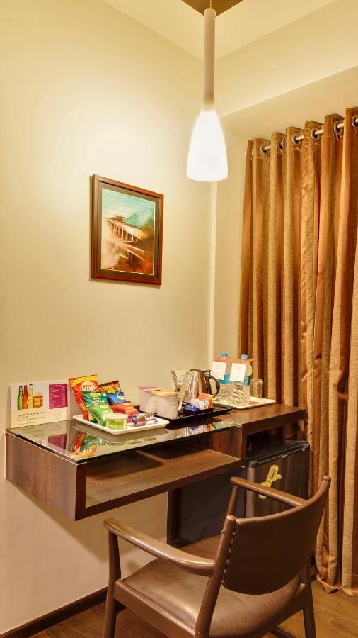 Citrus Hotel โกลฮาปูร์ ภายนอก รูปภาพ